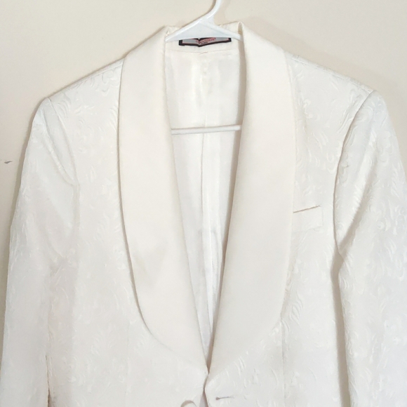 Men Tuxedo Suit - Picture 2 of 9